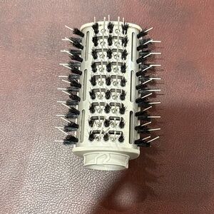 Shark flex style paddle brush